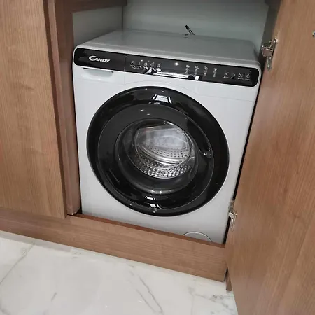 Modh Centre - Modern Design Oasis Apartamento