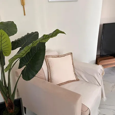 Apartament Modh Centre - Modern Design Oasis Patras